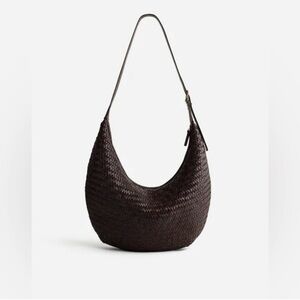 Madewell The Essential Curve Shoulder Bag in Coffee Bean